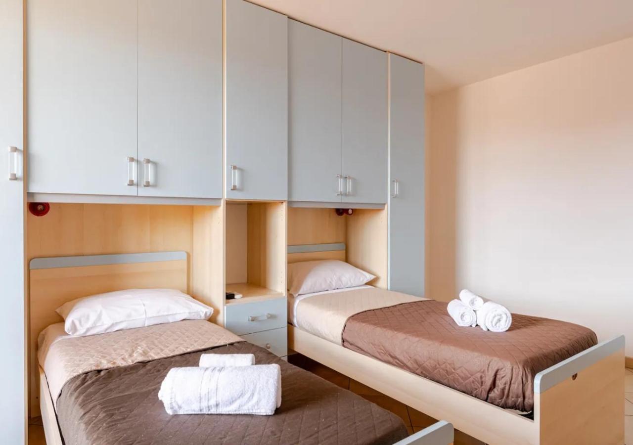 Holiday home Big Garden - Free Parking, Wi-fi E Netflix *